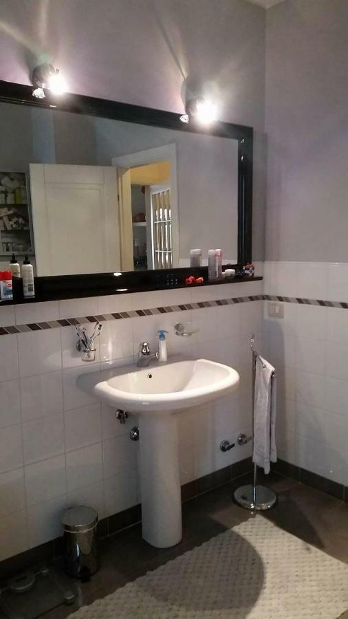 A Casa Di Clo Bed and Breakfast Πέζαρο Εξωτερικό φωτογραφία