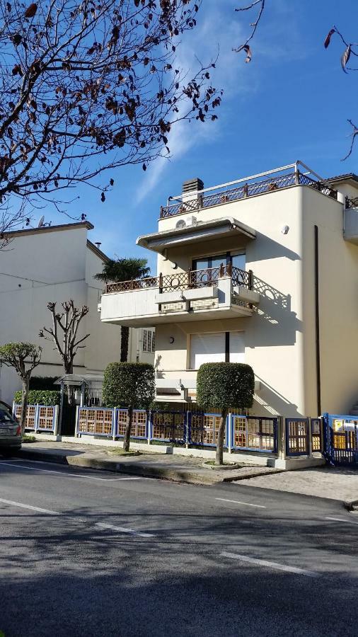 A Casa Di Clo Bed and Breakfast Πέζαρο Εξωτερικό φωτογραφία