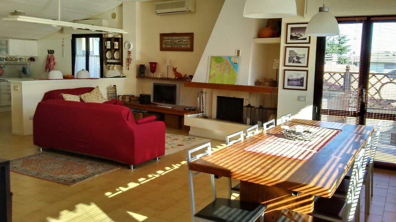 A Casa Di Clo Bed and Breakfast Πέζαρο Εξωτερικό φωτογραφία